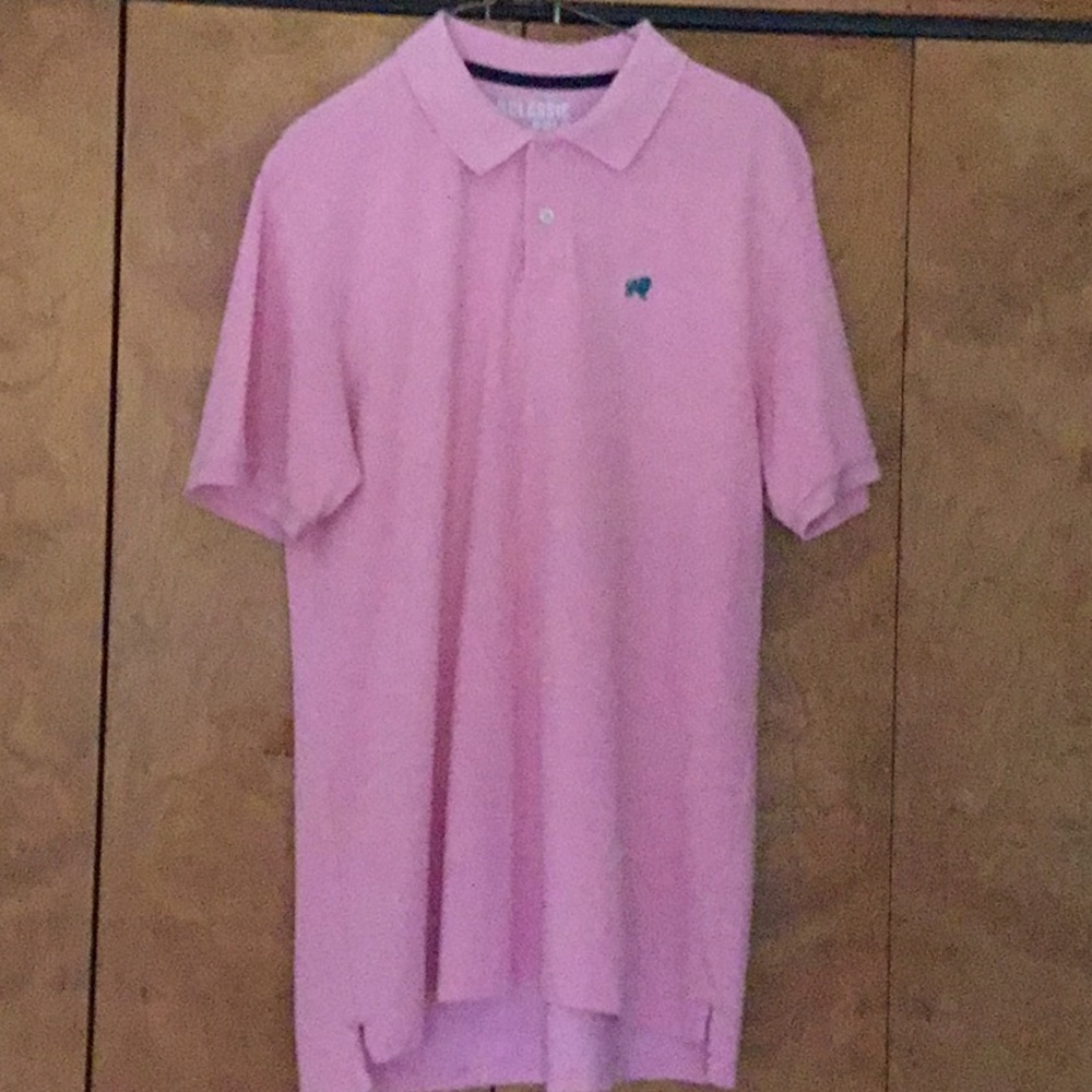 Medium regular fit classic polo Old Navy pink ❤️like2 get price & shipping drop